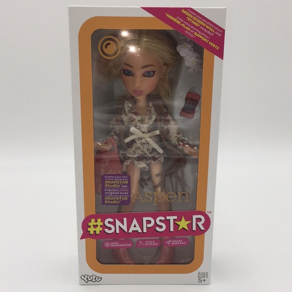 Snapstar Aspen Fashion Doll with Accessories Blonde - Picture 10 of 11